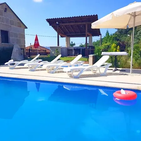 Holiday home Elegant House In Pontevedra + Private Pool *